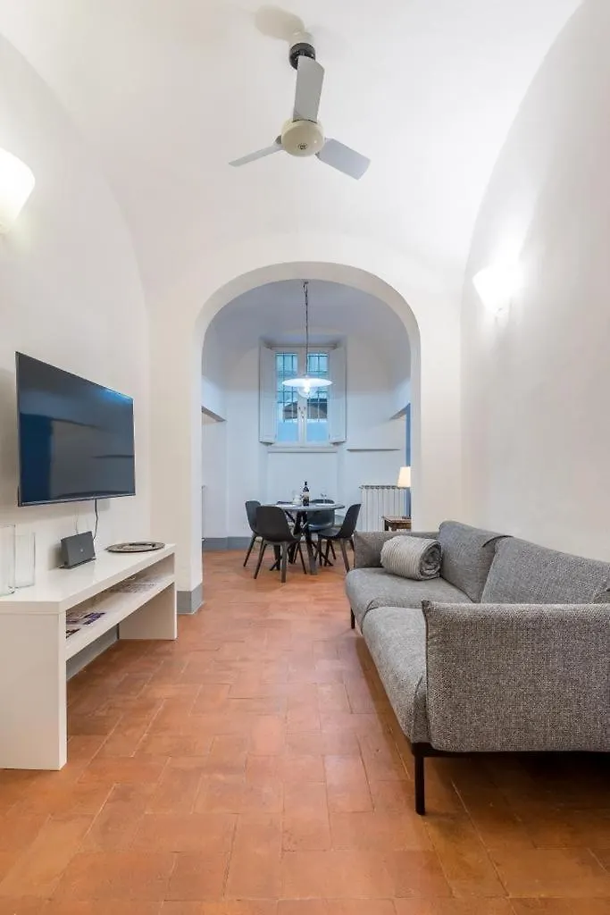 Апартаменты La Casa Di Ugo-A Due Passi Dal Duomo Флоренция Италия